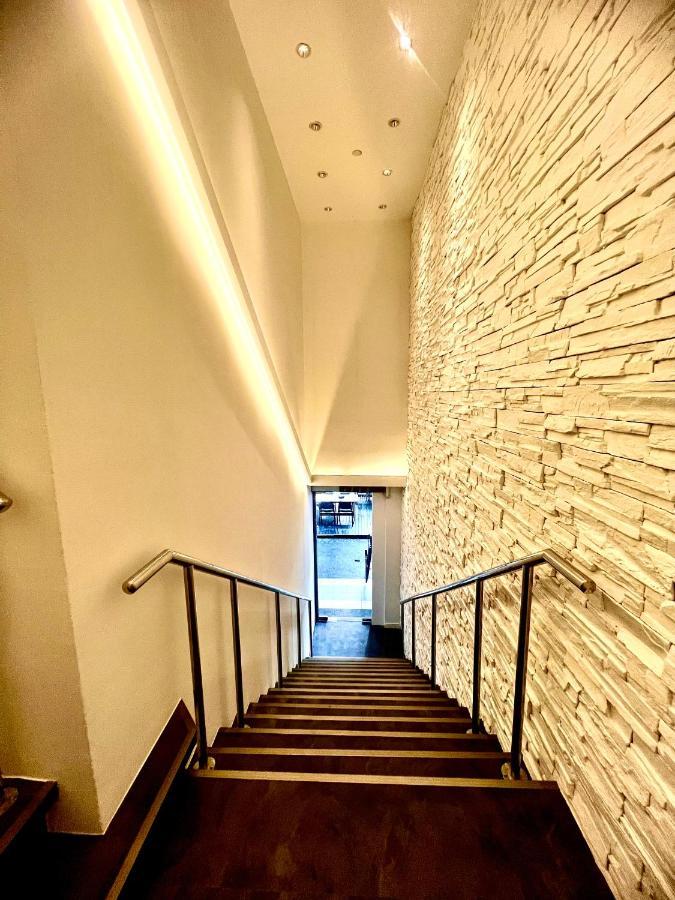 Arena Esports @ Orchard Hotel Singapore Exterior foto